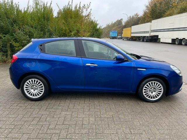 Alfa Romeo Giulietta Basis. Klima. Navi. Tempomat.