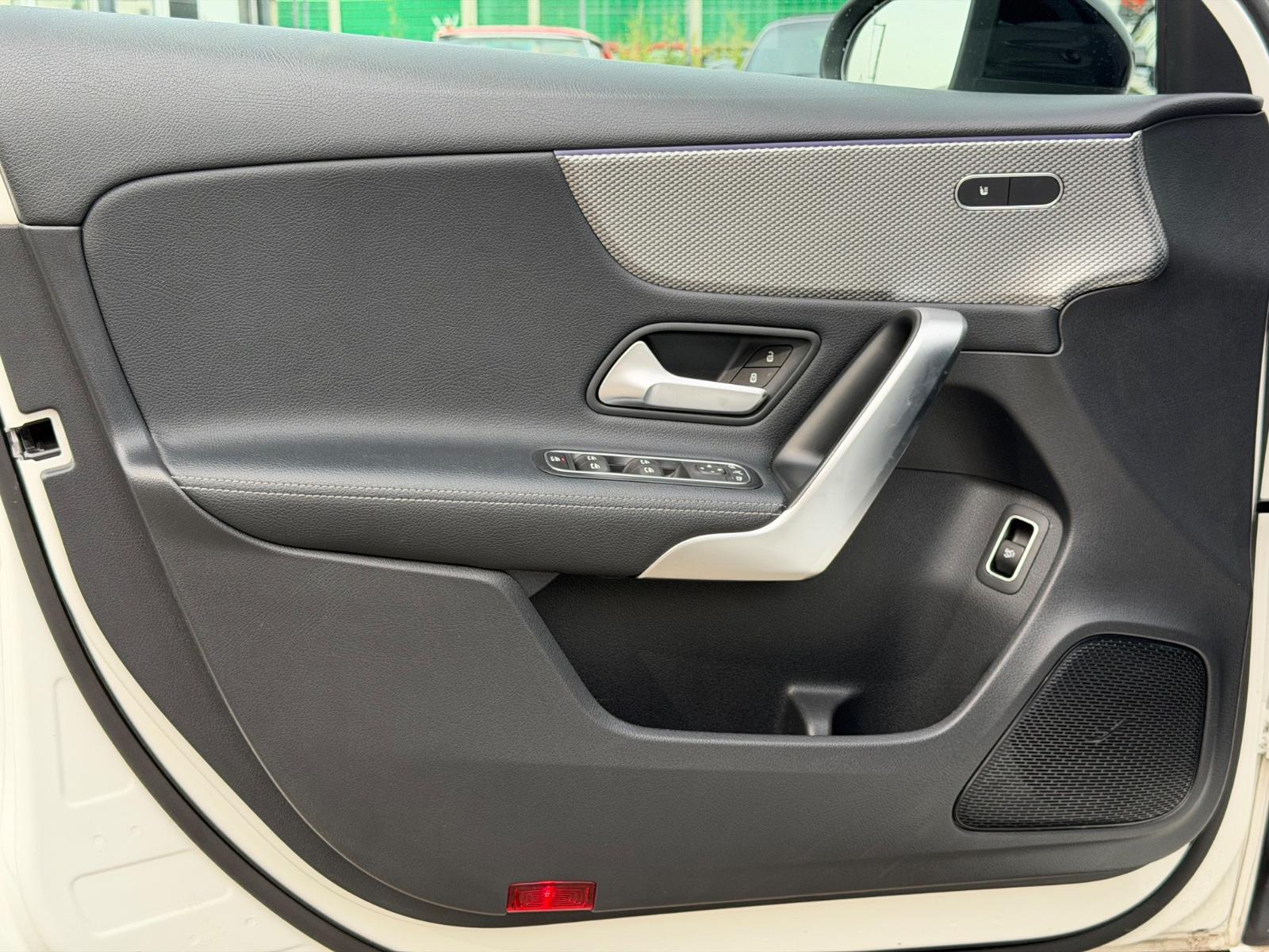 Mercedes-Benz A-Class Limousine*LED*AMBIENTE*TEMPOM*KLIMA*NIGHT*, миниатюра 17