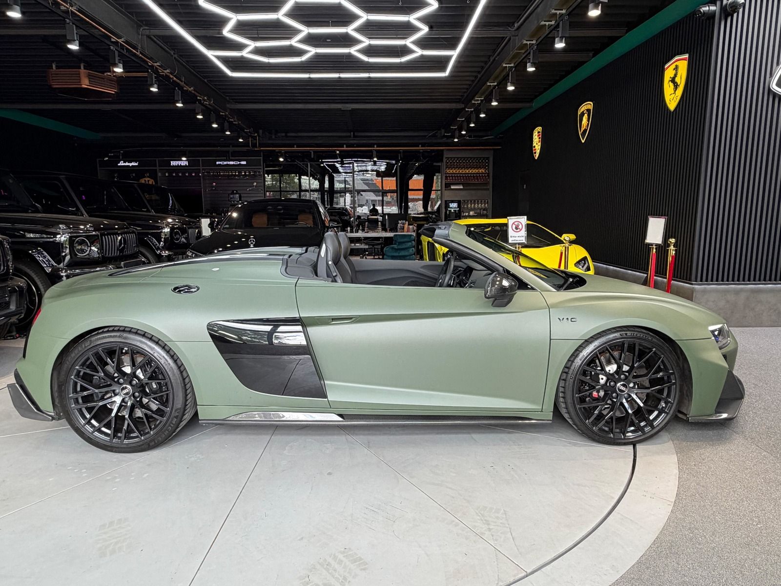 Audi R8 Spyder 5.2 FSI *Capristo*Carbon*B&O*Laser foto 4