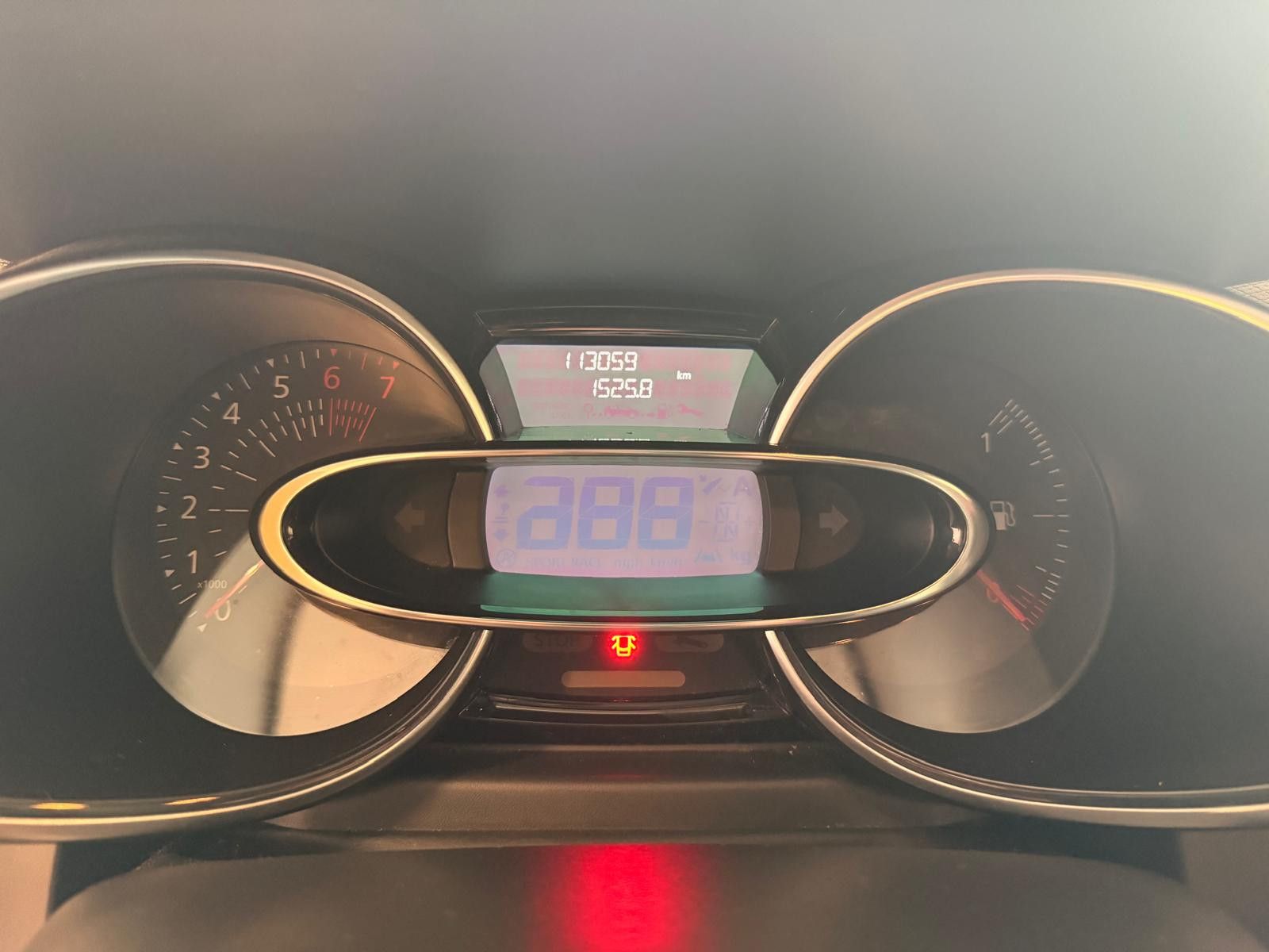 Fahrzeugabbildung Renault Clio IV Limited / KLIMA/ KEYLESS/TÜV SERVICE NEU