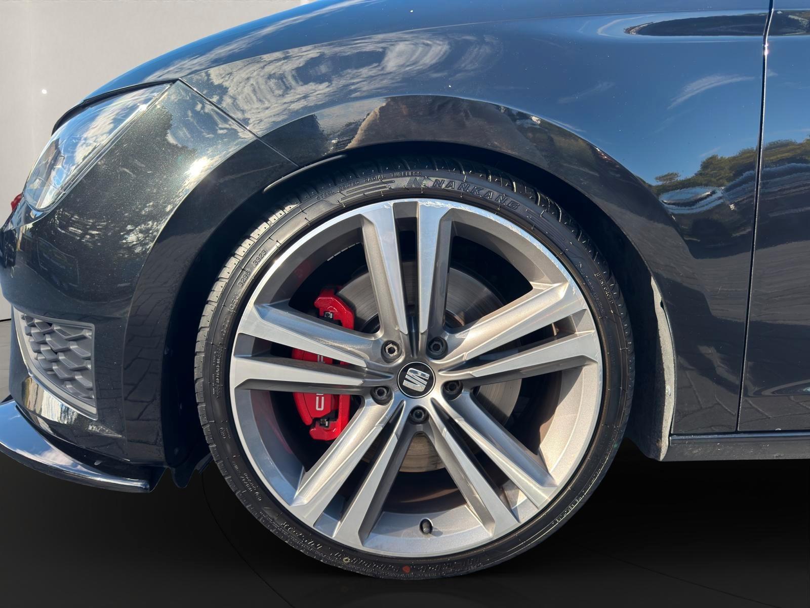 Seat Leon Cupra 2.0 280ch -1 ère main - Sièges sports alcantara - Led - Vitres teintées