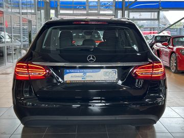 Mercedes C 200 - 5