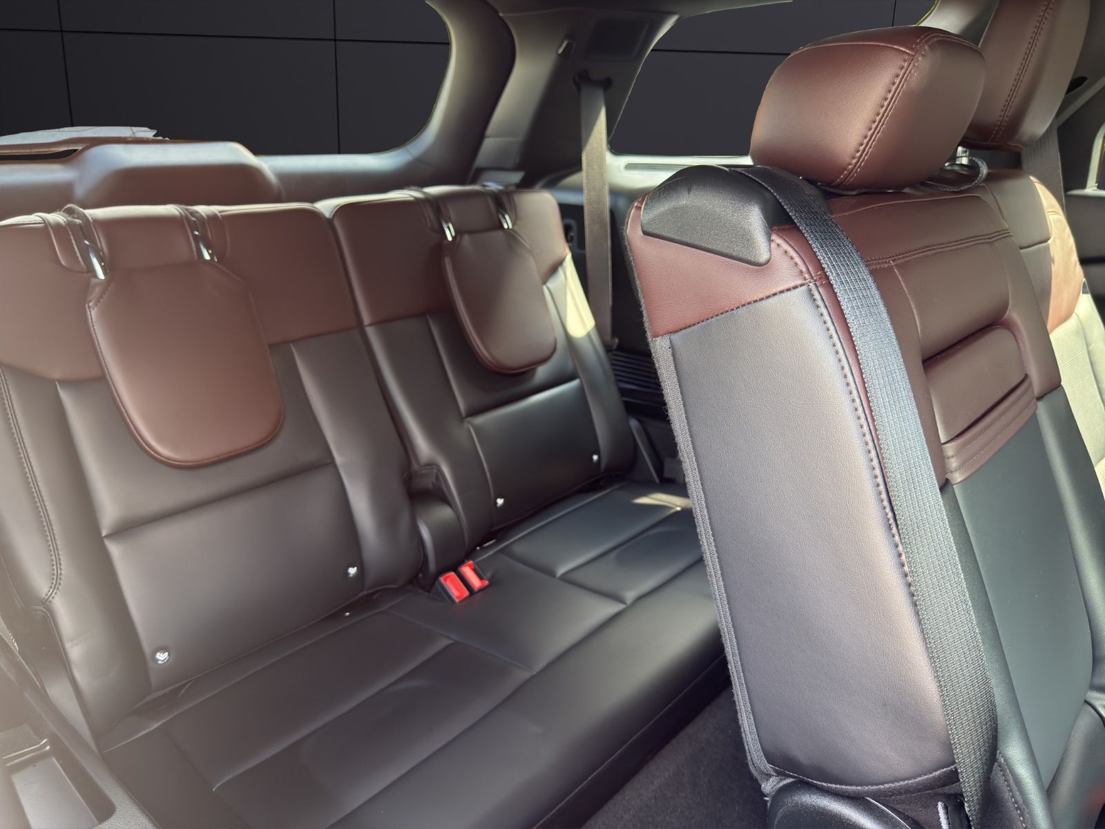 Fahrzeugabbildung Ford Explorer Platinum Plug-in-Hybrid 4x4*Pano*B&O*