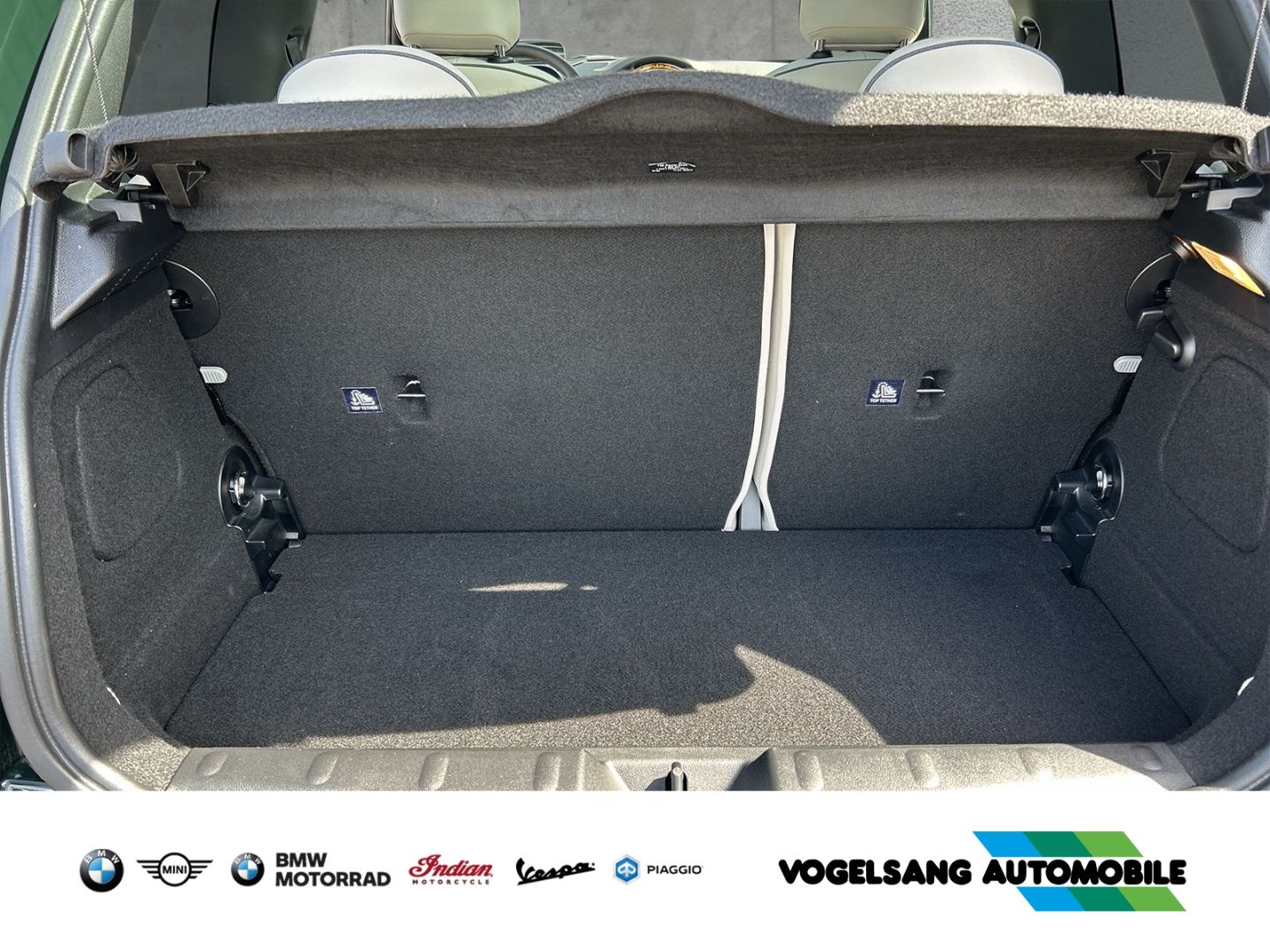 Fahrzeugabbildung MINI John Cooper Works Trim,Rückfahrk.,Panodach,H&KSo