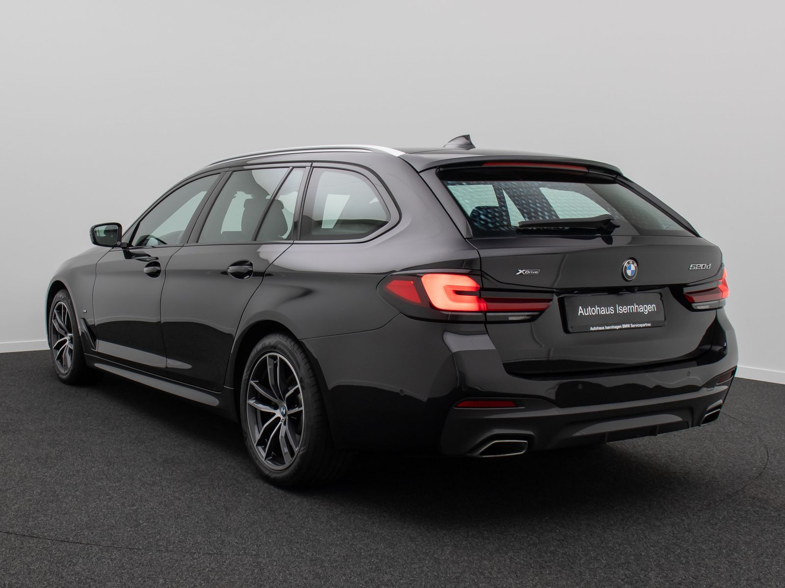 Fahrzeugabbildung BMW 520d xD M Sport Kamera DAB HiFi Lenkrhzg Komfort