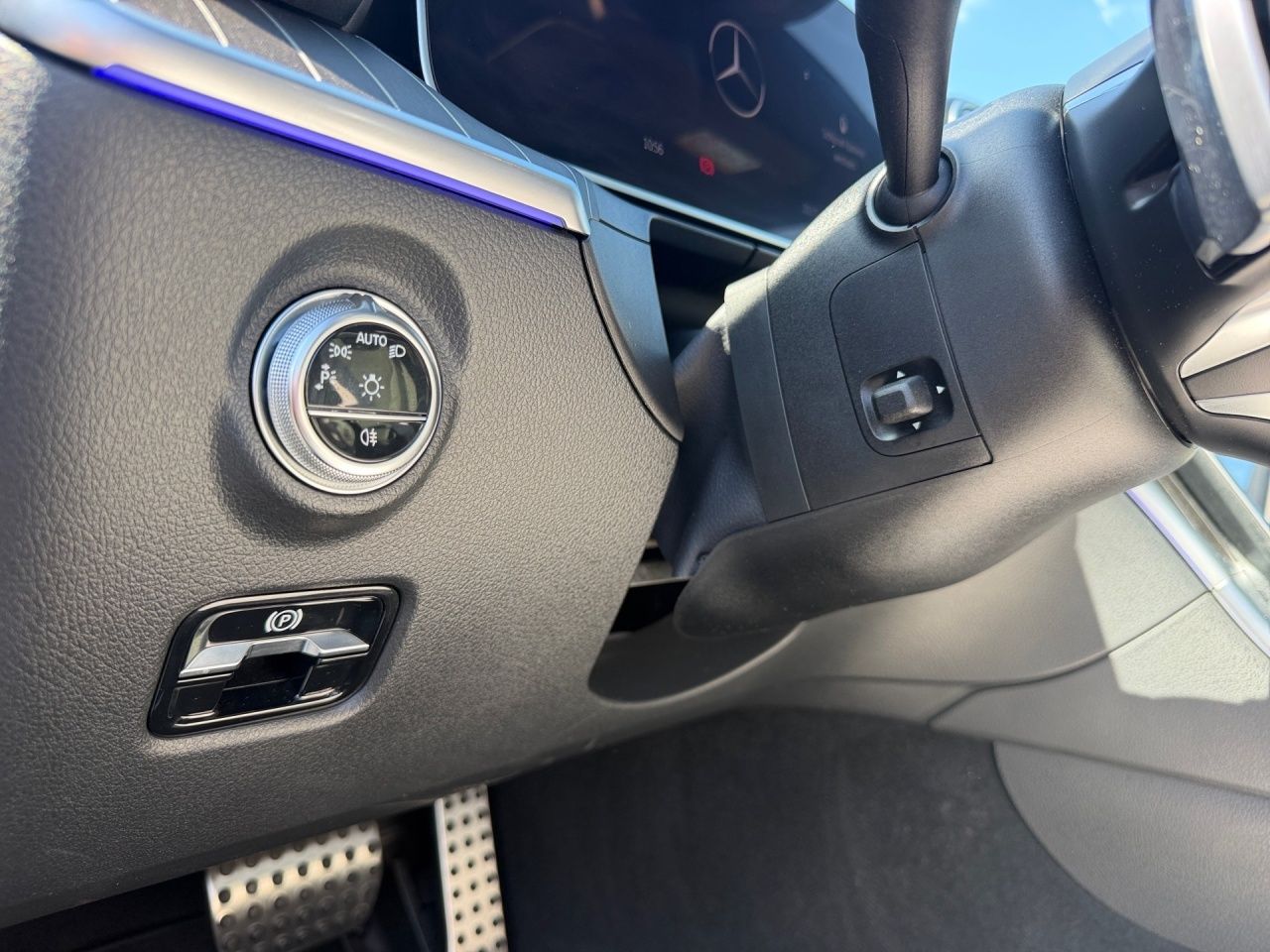 Fahrzeugabbildung Mercedes-Benz C 300 de T AMG Night Pano Distronic 360° Digital