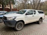 Toyota Hilux 2.4 Extra Cab 4x4 - Toyota Hilux aus 2016