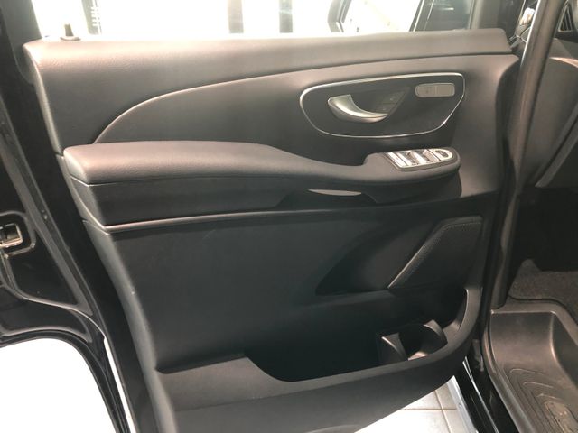Fahrzeugabbildung Mercedes-Benz V 300 d 4M/EDITION Lang/AMG/AHK/Intelligent Ligh