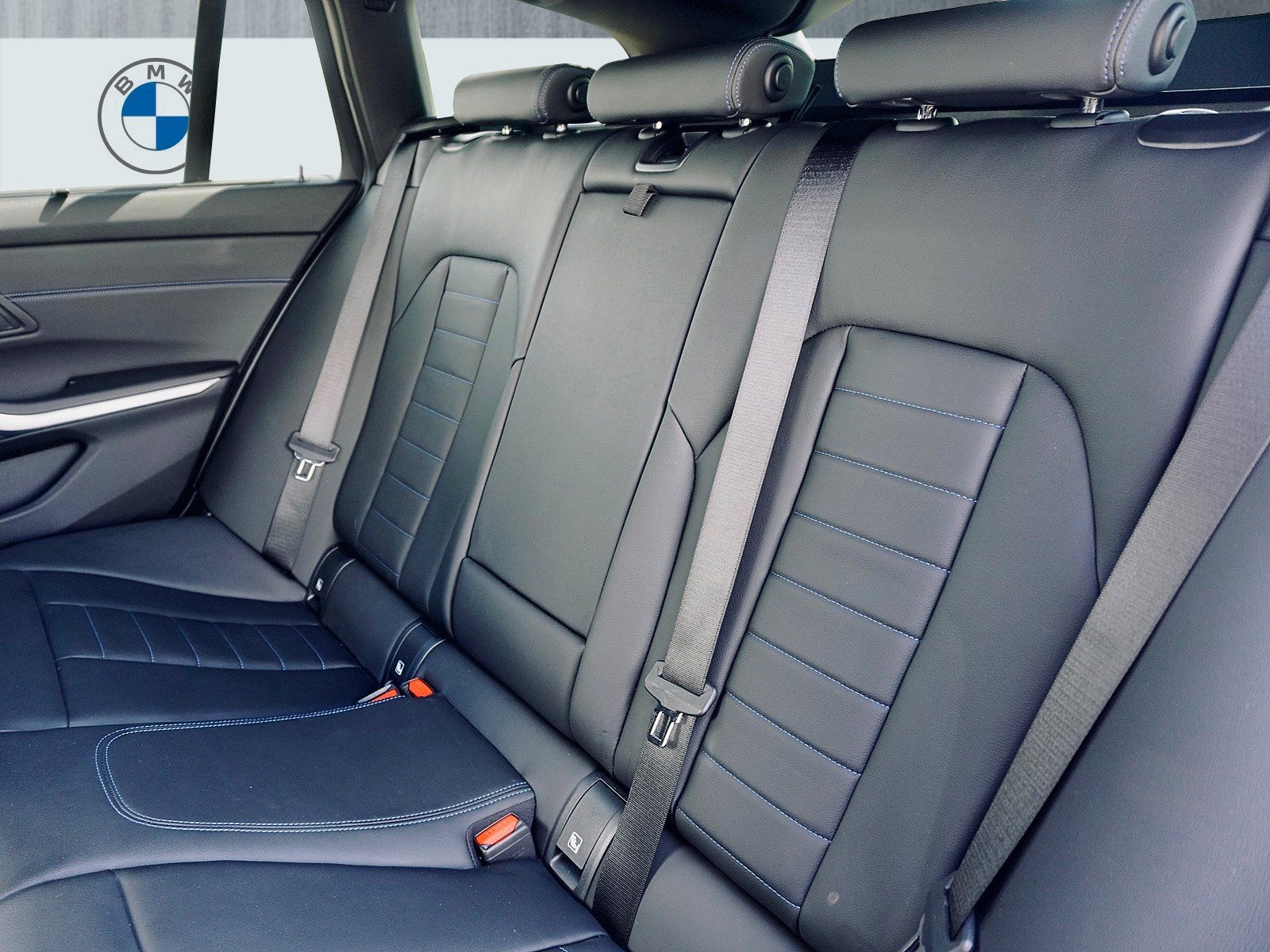 BMW 330 - Bild 11
