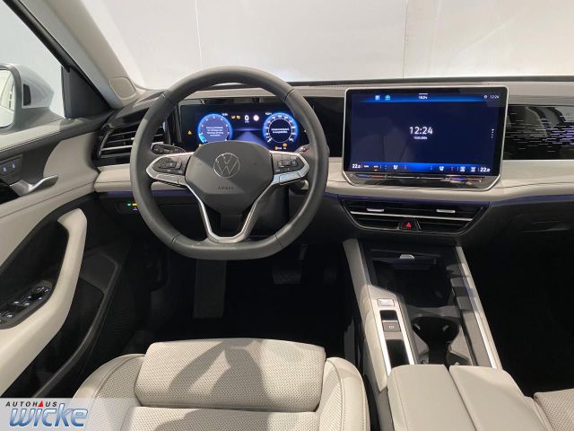 Passat Variant 1.5 l eTSI OPF Business NAVI KLIM