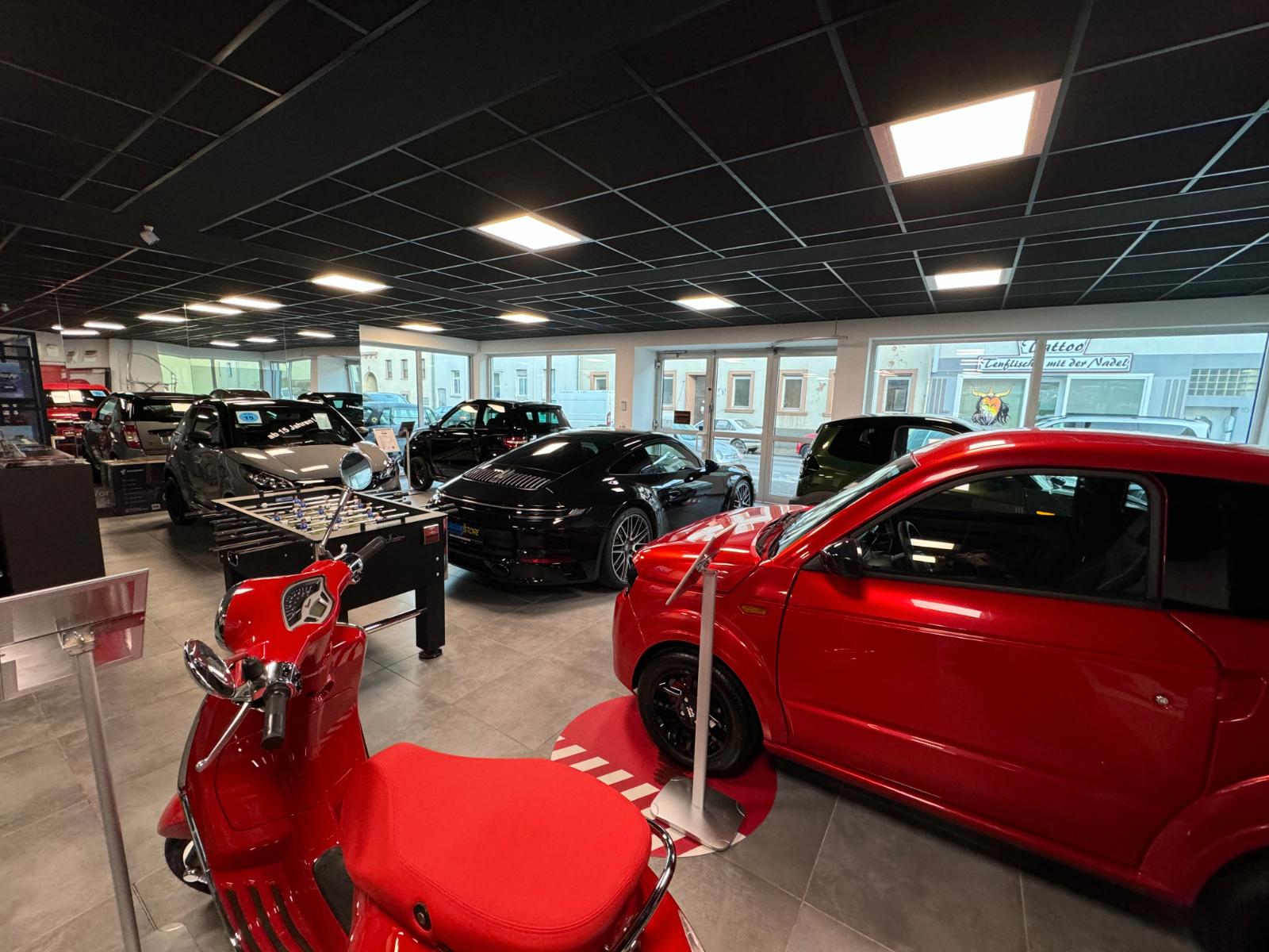 showroom-image-top