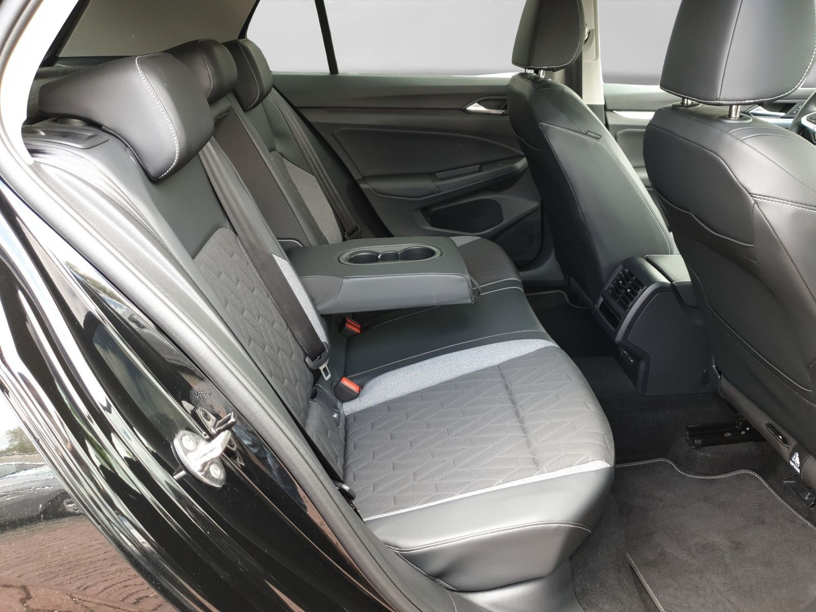 Volkswagen Golf - Bild 7