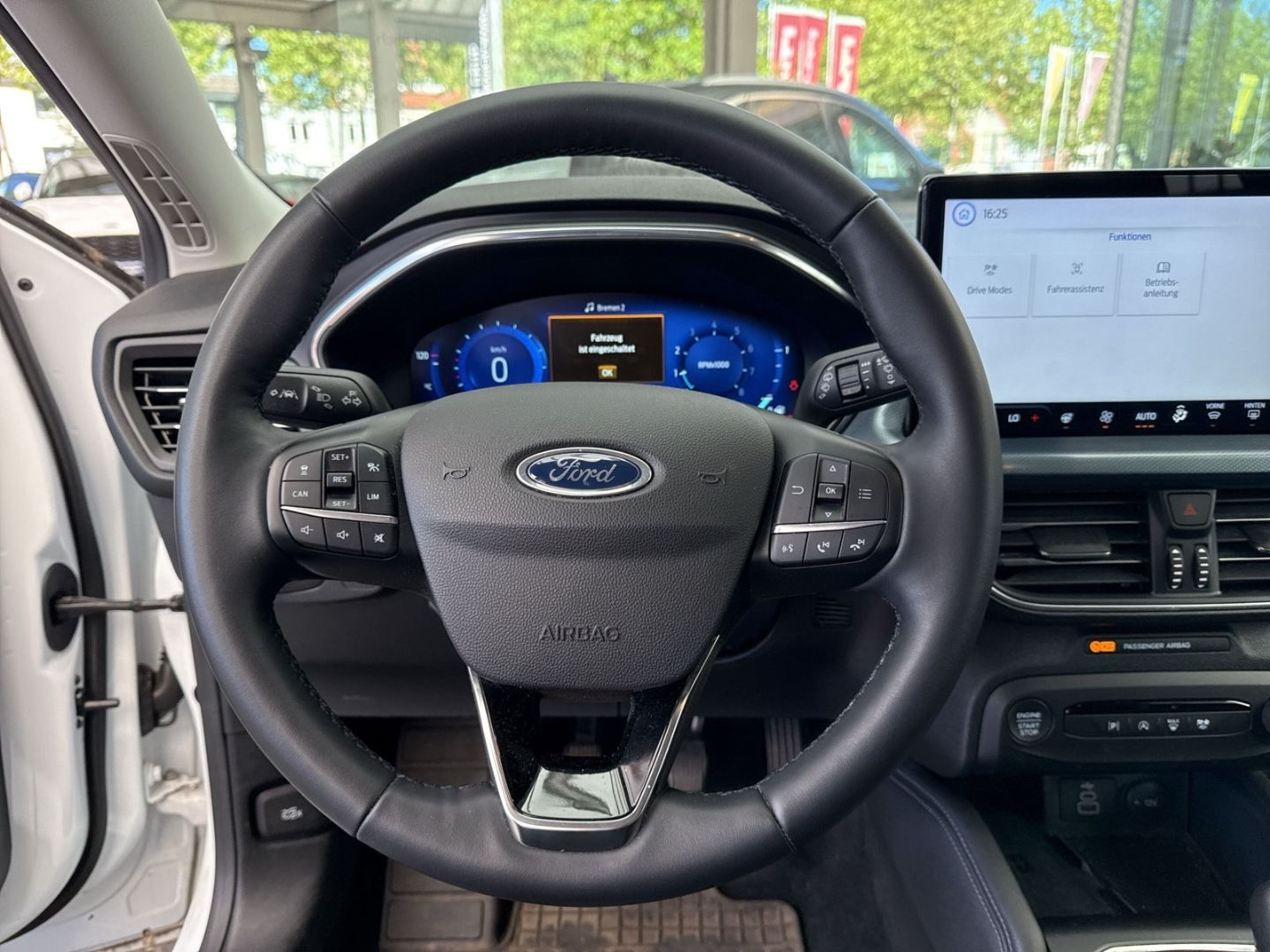 Fahrzeugabbildung Ford Focus Active X 1.0 M-Hybrid Fahrassistenz + Wint
