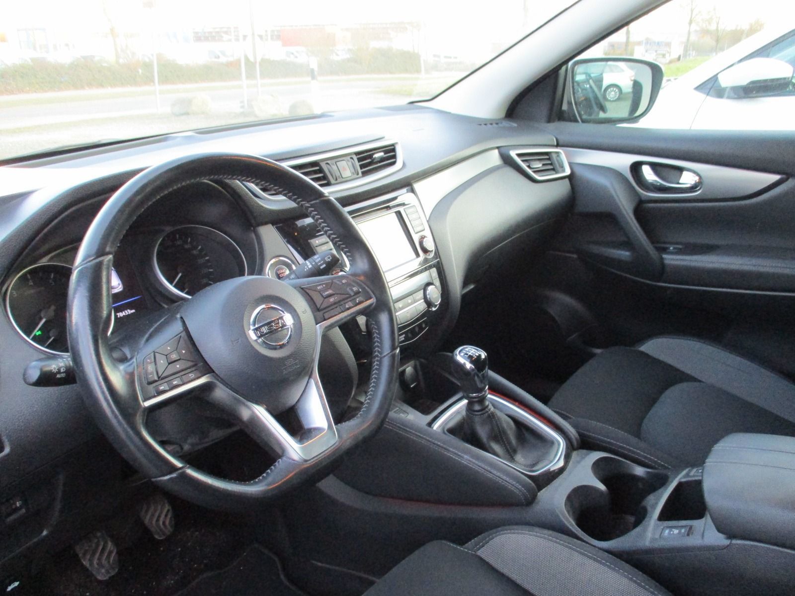 Fahrzeugabbildung Nissan Qashqai 1,3 DIG-T  N-Connecta Winterpaket