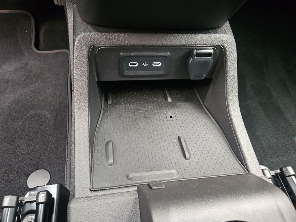 Fahrzeugabbildung Mercedes-Benz EQT 200 Style LED RFK Nav 9,5''MBUX AHK 22KW-AC