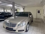 Mercedes-Benz E 250 E Limousine E 250 CGI BlueEfficiency - Mercedes-Benz E 250 mit Benzin-Antrieb: Limousine