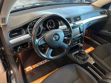 Skoda Superb Combi Exclusive 4x4 *1. Hand*Klima*TÜV*BT