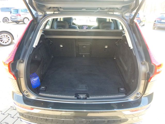 Fahrzeugabbildung Volvo XC60 Inscription 2WD >AUT/AHK/Kamera/PANO/PDC<