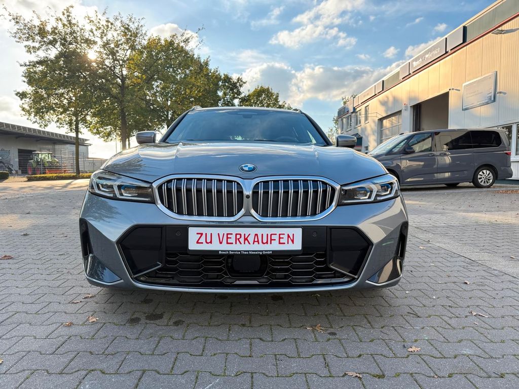 Image of BMW 320