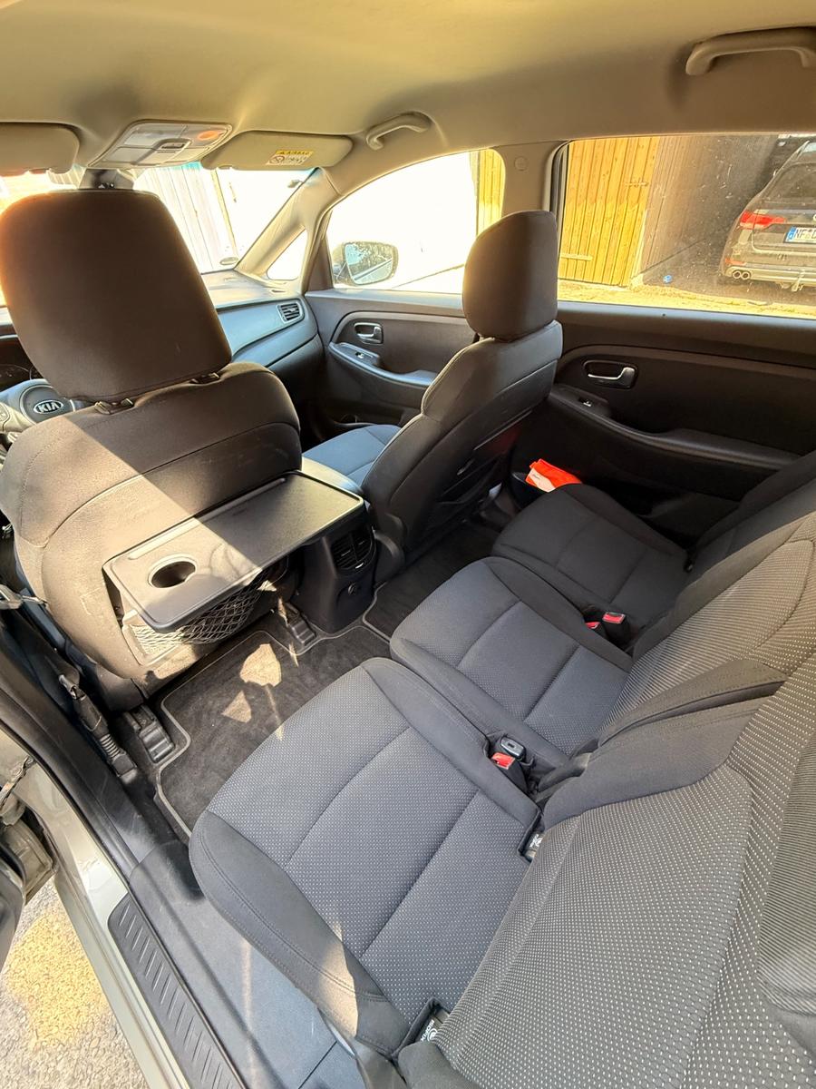 Kia Carens 2013 — photo 8