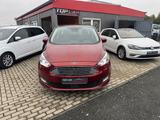 Ford C-Max C-MAX Titanium - rote Ford C-Max