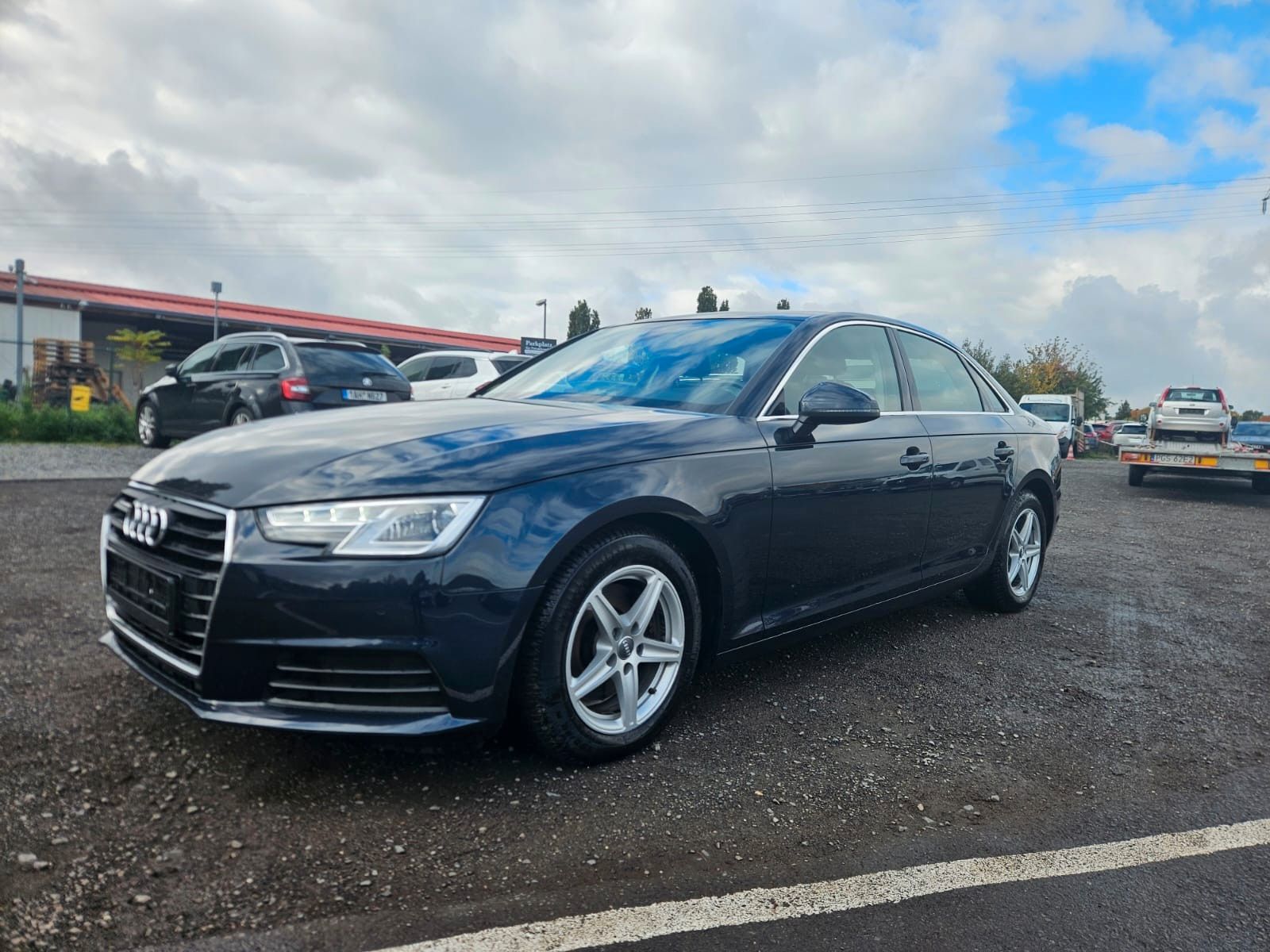 AUDI A4 2.0 TDI Limousine Automatik Basis Ultra Xenon