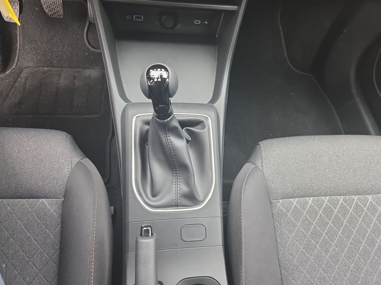 Fahrzeugabbildung MG MG3 3 1.5 T Standard 116 PS *KLIMA*BLUETOOTH*NAV