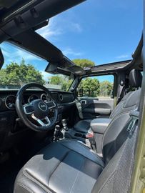 Jeep Wrangler - 9