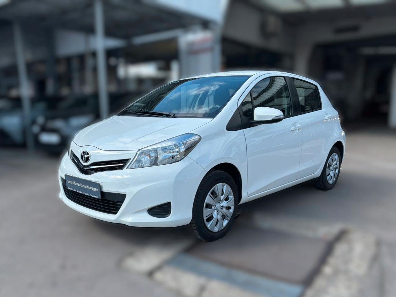 Toyota Yaris Life