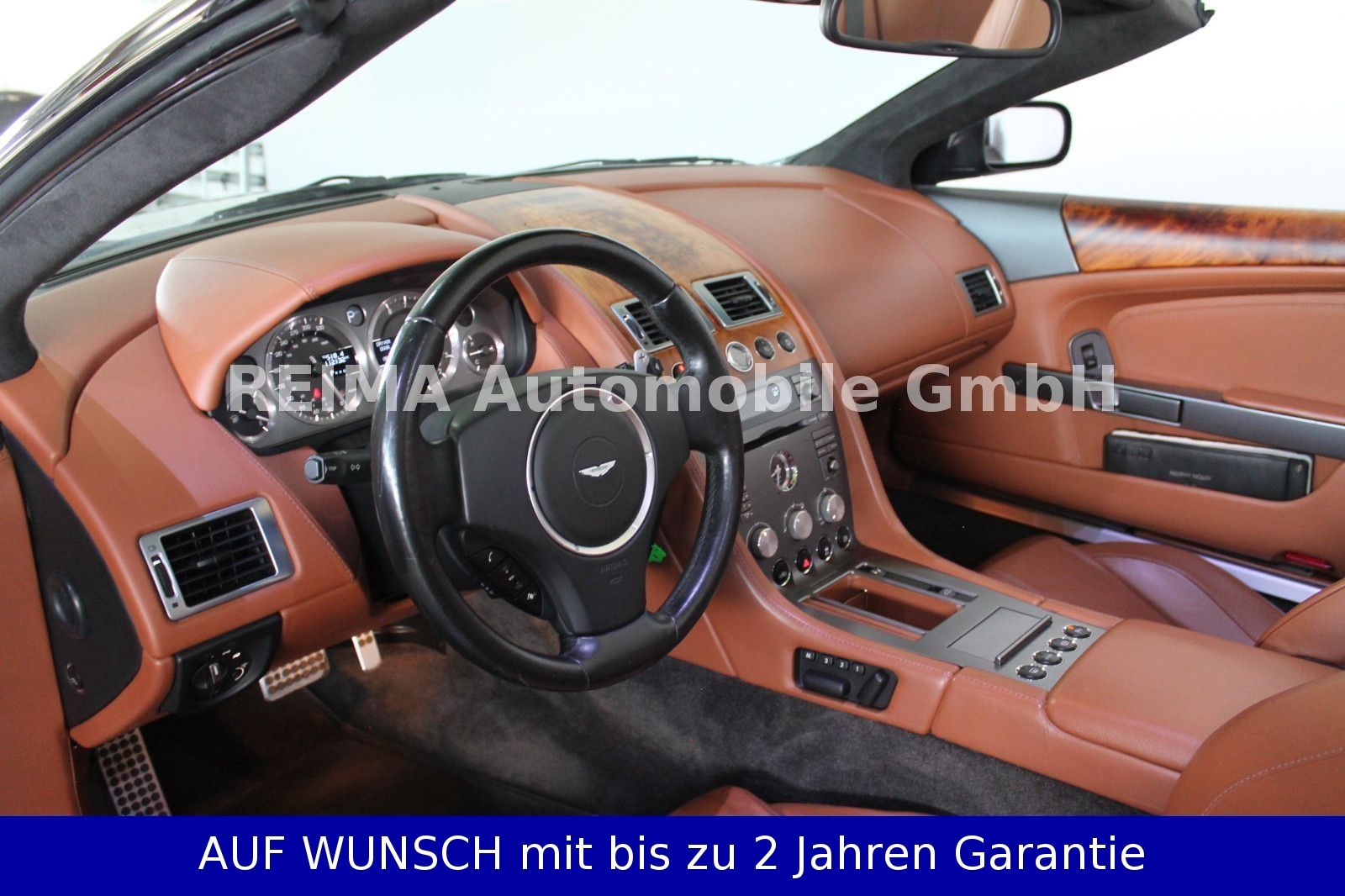 Fahrzeugabbildung Aston Martin DB9 Volante 5.9 i V12 Cabrio, Deut. Auslieferung