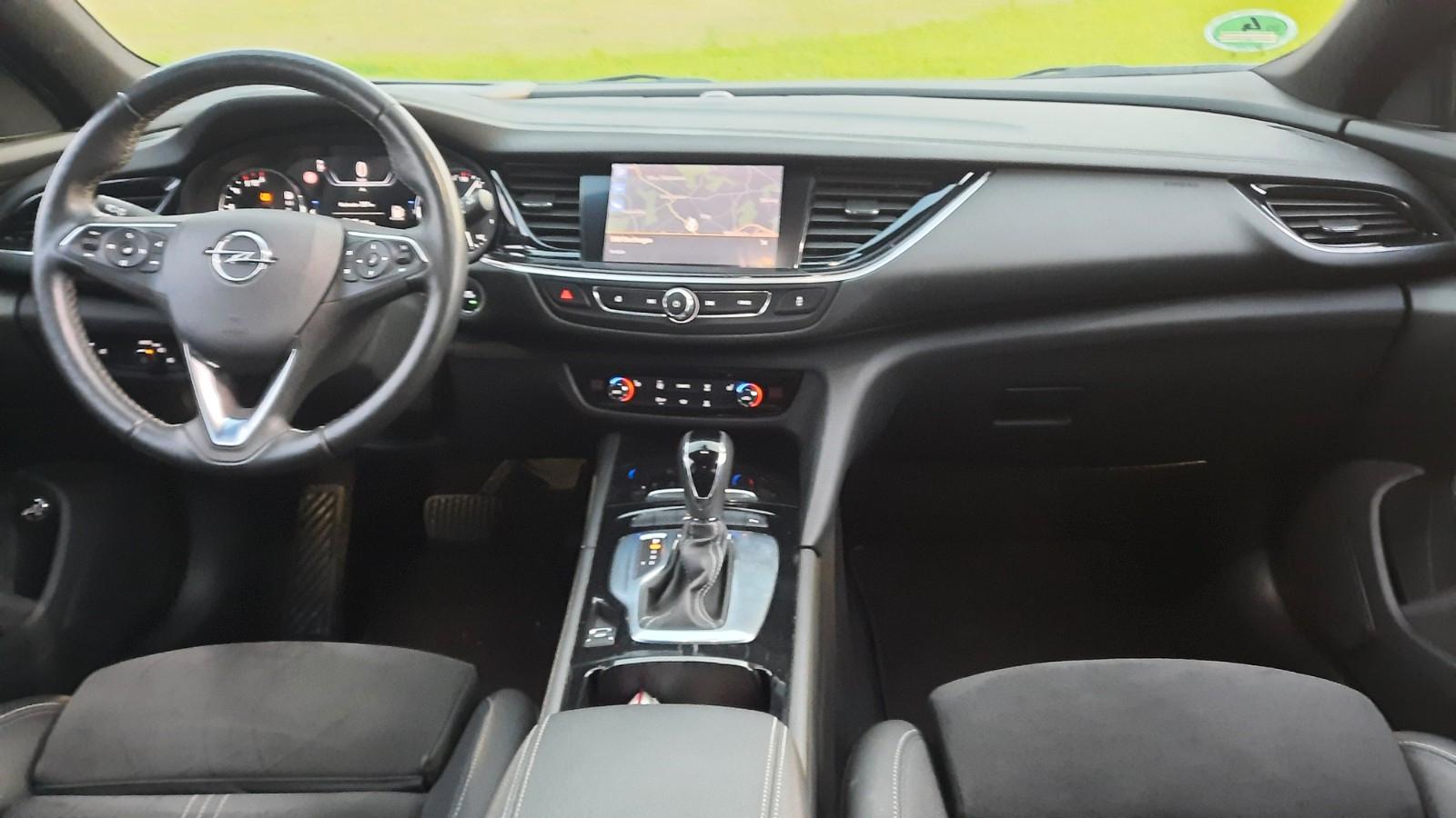 Opel Insignia B Sports Tourer 1.Hd Alcantara Led