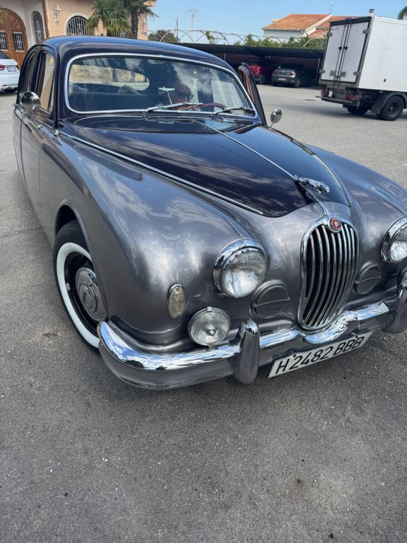 Jaguar MK II