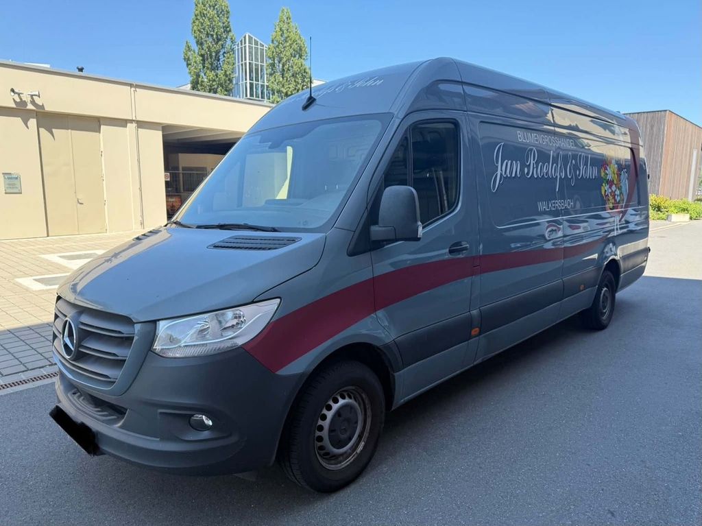 Image of Mercedes-Benz Sprinter