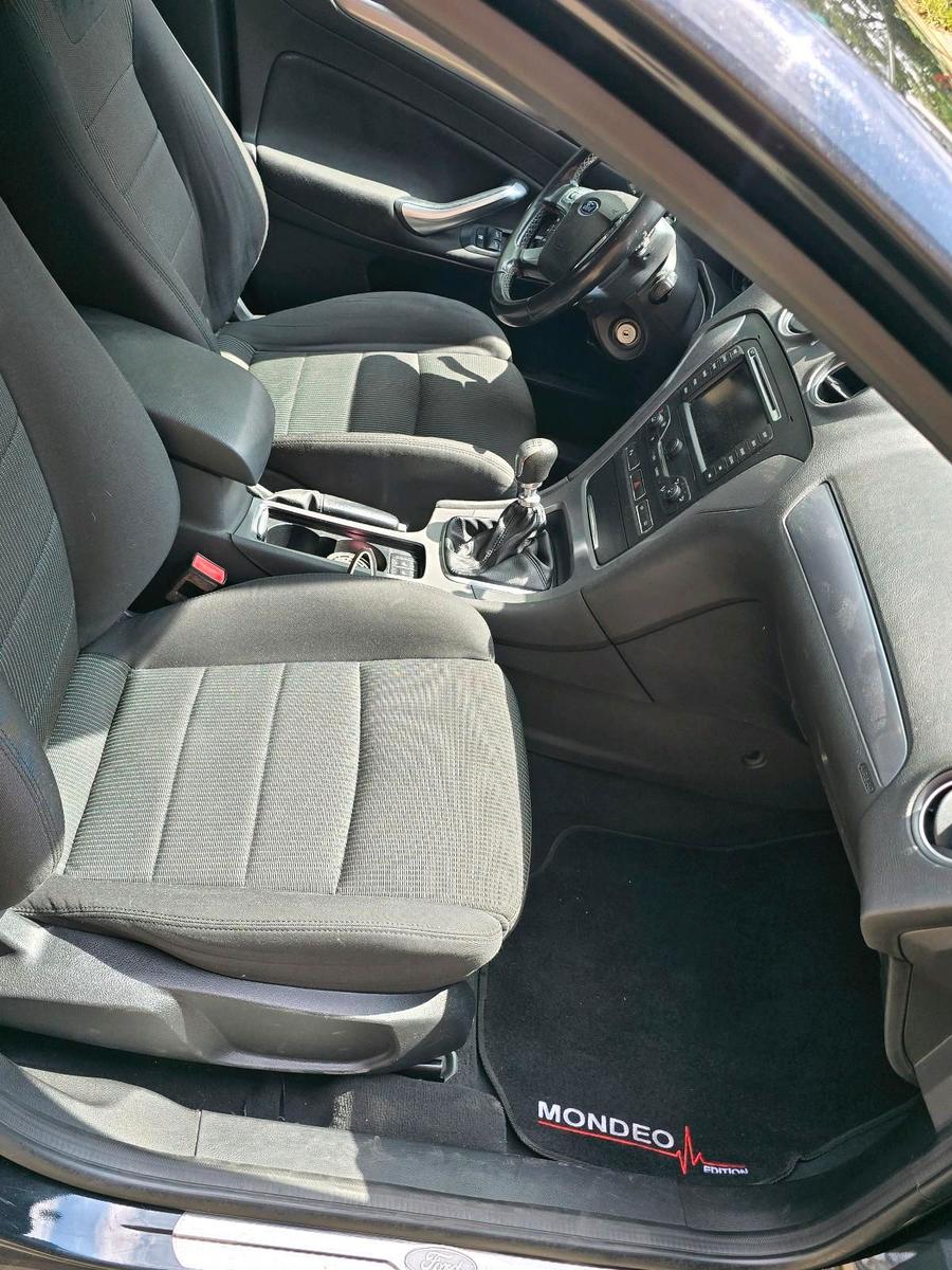 Ford Mondeo 2014 — photo 13
