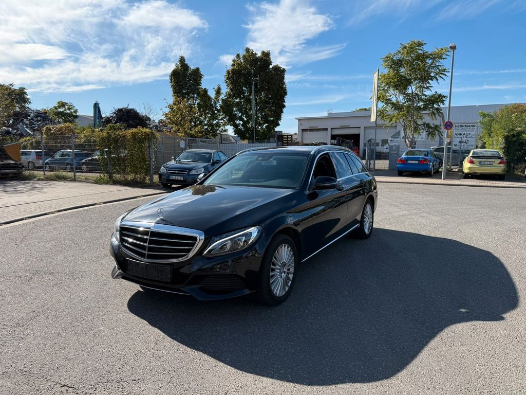 Image of Mercedes-Benz C 220