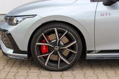 VW Golf VIII Lim. GTI Clubsport / PERFORMANCE / IQ