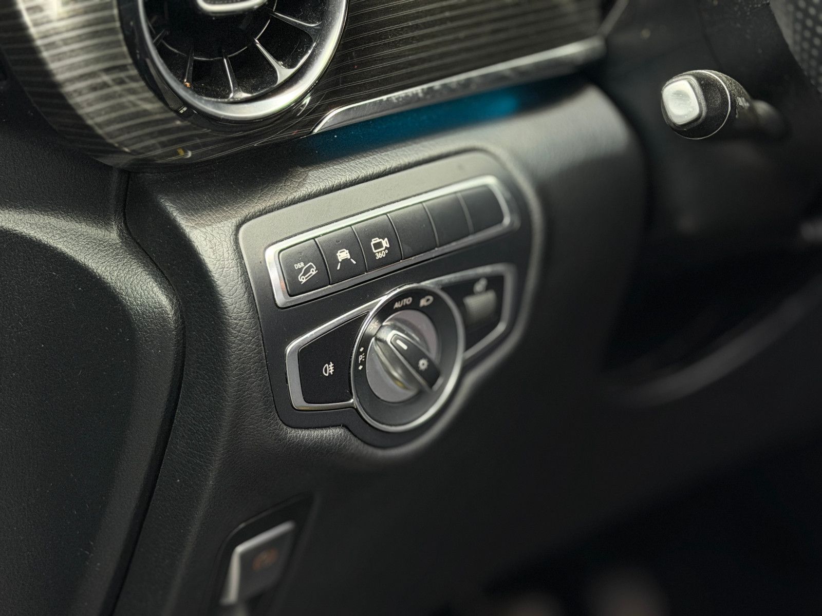 Fahrzeugabbildung Mercedes-Benz V300 d AVANTGARDE EDITION 4MATIC lang|BURMESTER|