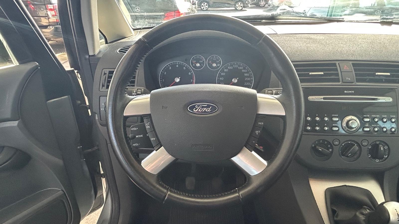 Ford Focus 2005 — photo 7