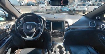 Jeep Grand Cherokee - 10
