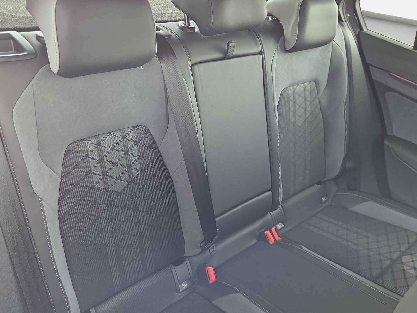 Volkswagen Golf - Bild 19