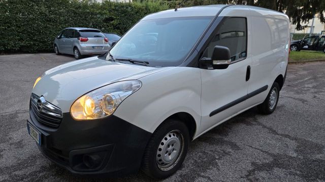 Opel Combo 1.6 CDTi 95CV PC-TN Elective