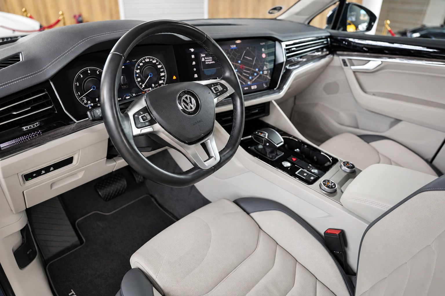 Fahrzeugabbildung Volkswagen Touareg Elegance 4Motion *InnovisionCockpit*LED