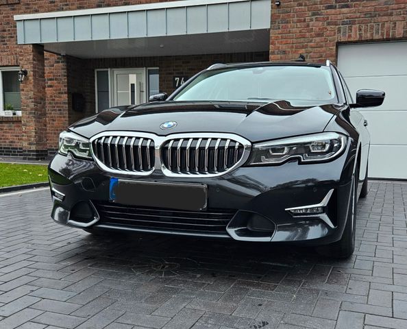 BMW 320d Touring Luxury Line Automatik Luxury Line