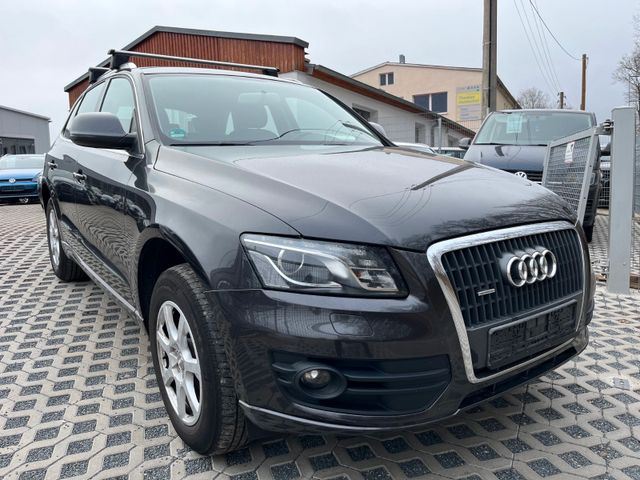 Audi Q5 2.0TDI*Quattro*6Gang*BiXenon*AHK*2.Hand*