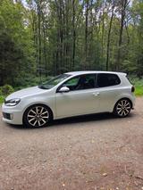 Volkswagen Golf 2.0 TSI" Neu DSG 7168€" GTI  Adidas - Volkswagen Golf: GTI Adidas