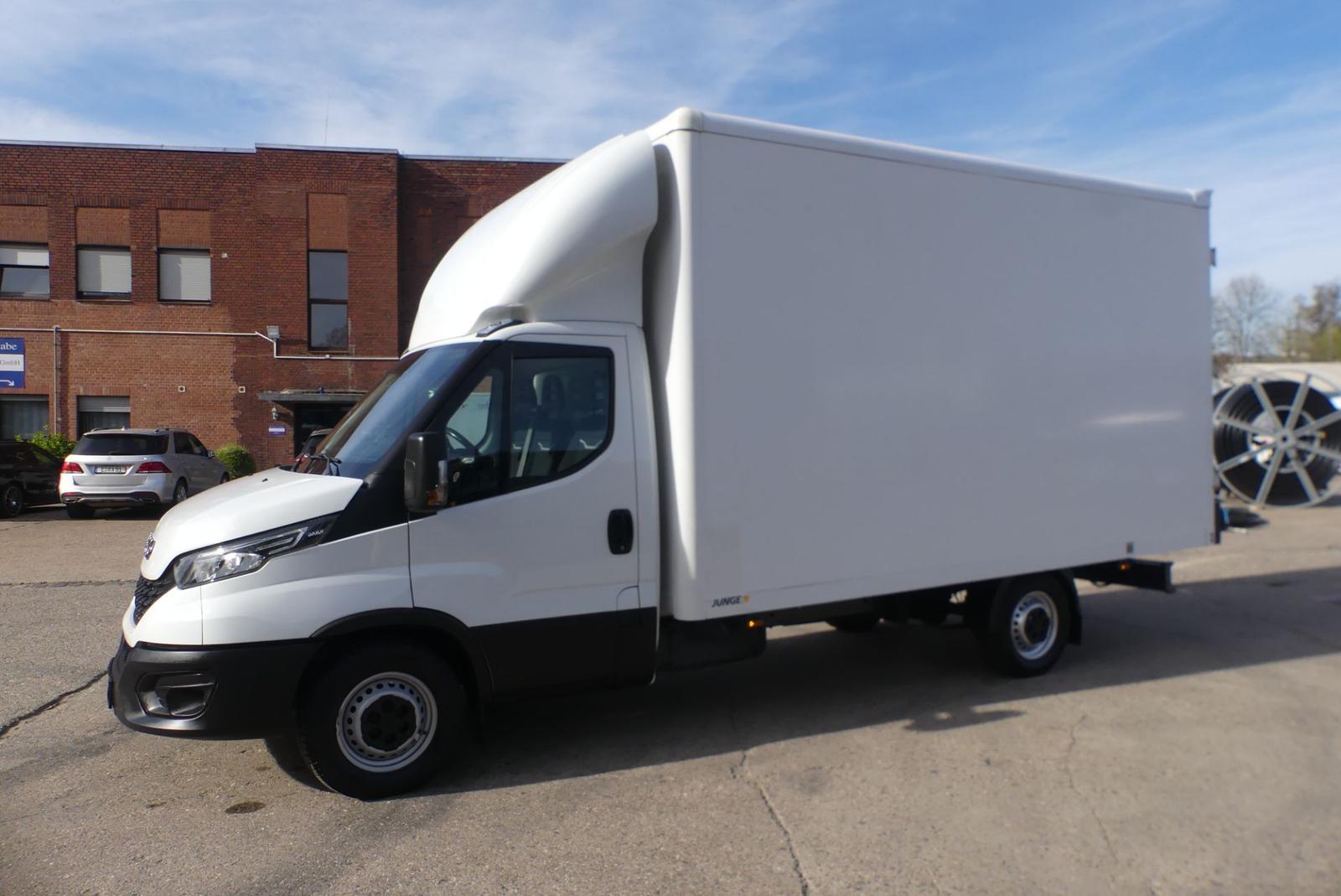 Iveco Daily 2.3 Maxi Möbel*LED*Klima*Tempo*Luft-F.*Kam