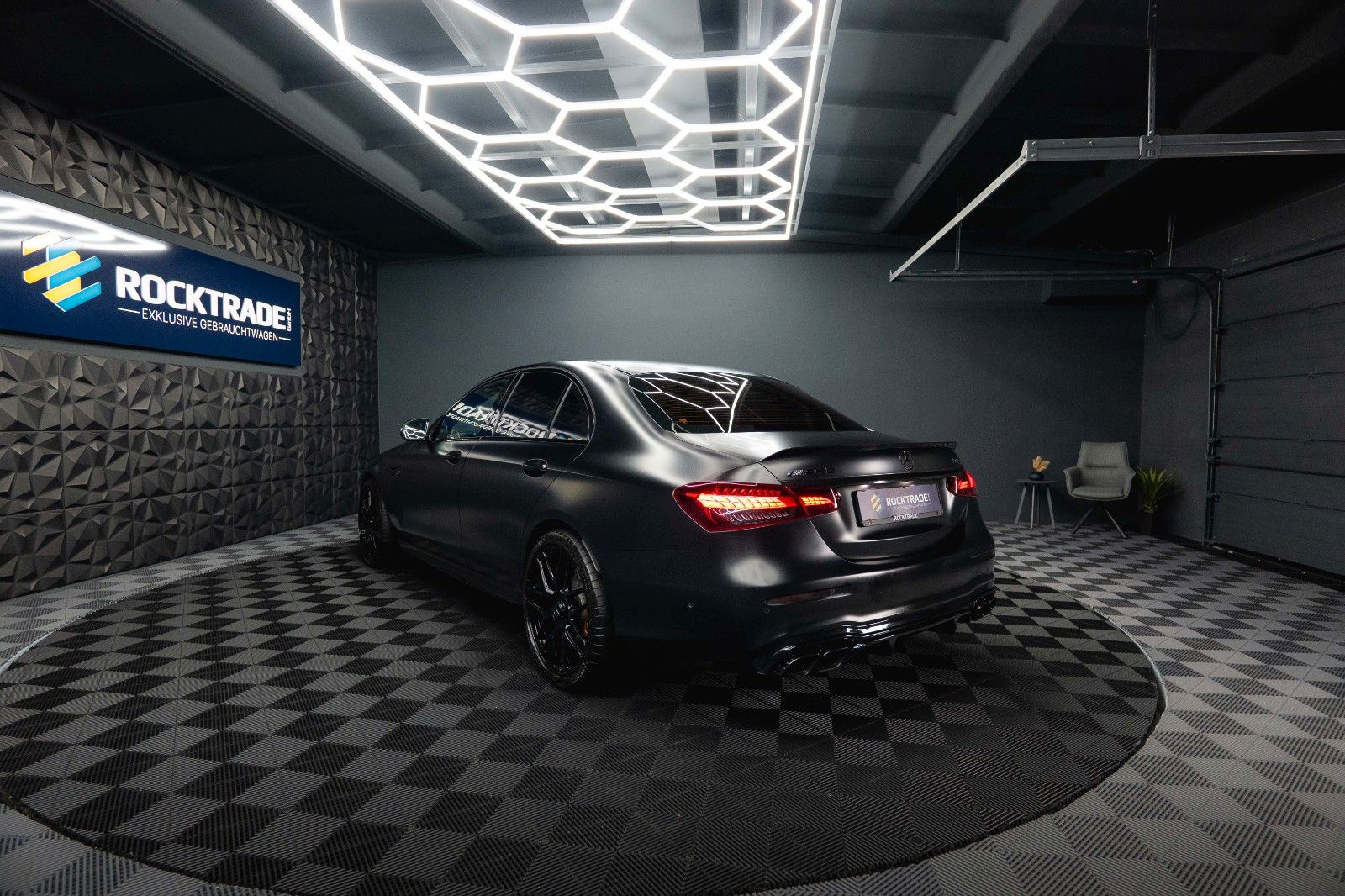 Fahrzeugabbildung Mercedes-Benz E 63 S AMG 4Matic+ Performance Night-Paket *ACC*