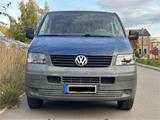 Volkswagen T5 Transporter Motor und Getriebe regeneriert - Volkswagen T5 Transporter in Chemnitz