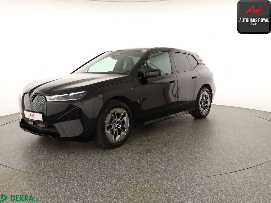 BMW iX