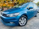 Volkswagen Touran BMT/7-Sitze/SHZ/PDC/Scheckheft - VW Touran Gebrauchtwagen in Mainz